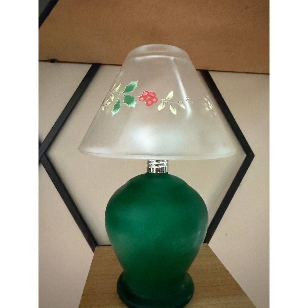 Pfaltzgraff Winterberry Tea Light Lamp Frosted Glass Holly Berry Green 247-200